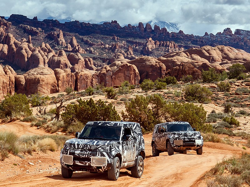 Land Rover Defender se bude vyrábět na Slovensku